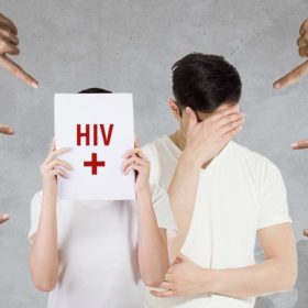 šíření HIV